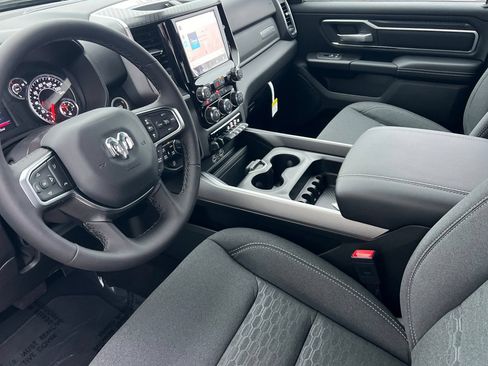New 2026 RAM 1500 Big Horn w/ Night Edition AWD/4WD image 9