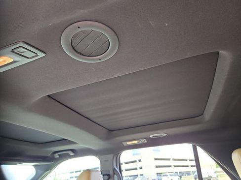 Used 2017 Ford Explorer Limited w/ Equipment Group 301A FWD image 19