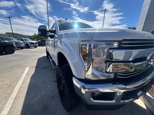 Used 2019 Ford F350 Lariat w/ Lariat Ultimate Package AWD/4WD image 6