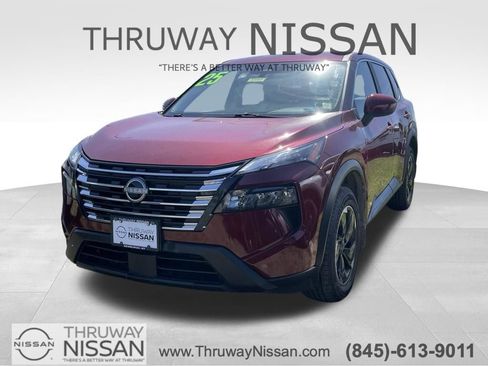 Certified 2025 Nissan Rogue SV AWD/4WD image 1