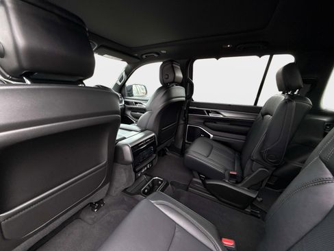New 2026 Jeep Grand Wagoneer Limited AWD/4WD image 20