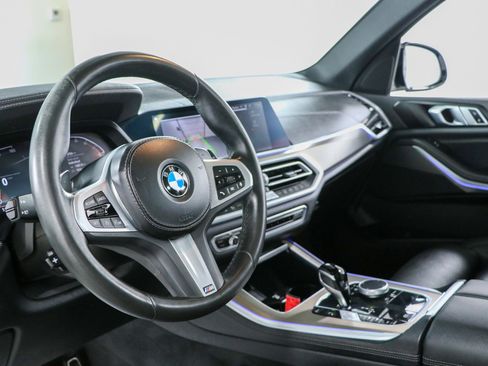 Used 2023 BMW X5 xDrive40i w/ M Sport Package AWD/4WD image 23