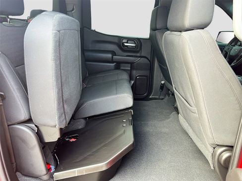 Used 2024 Chevrolet Silverado 1500 Custom Trail Boss w/ LPO, Dark Essentials Package image 31