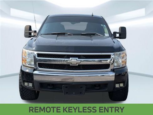 Used 2007 Chevrolet Silverado 1500 LT w/ 1LT Convenience Package AWD/4WD image 10