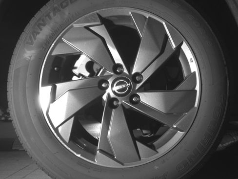 Used 2025 Nissan Rogue SV FWD image 15