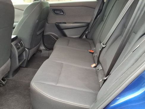 Used 2023 Nissan Rogue S image 13