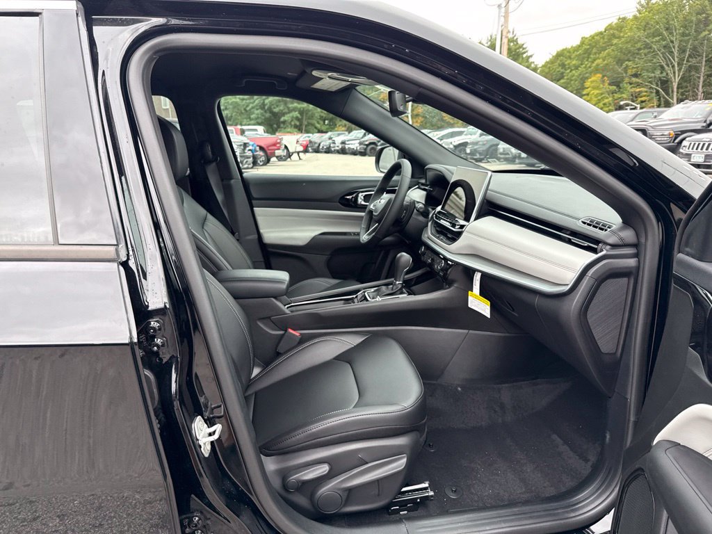 New 2026 Jeep Compass Limited AWD/4WD image 24