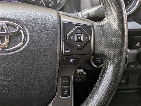 Used 2019 Toyota Tacoma TRD Off-Road image 26