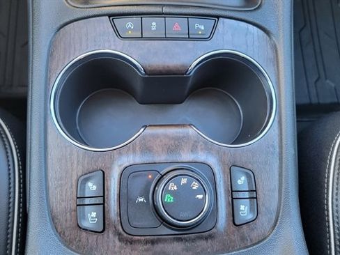 Used 2023 GMC Acadia Denali w/ Denali Ultimate Package image 33