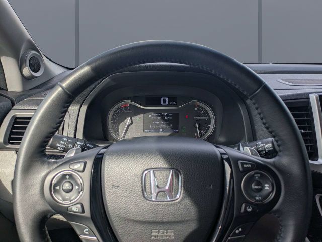 Used 2017 Honda Pilot Touring image 33