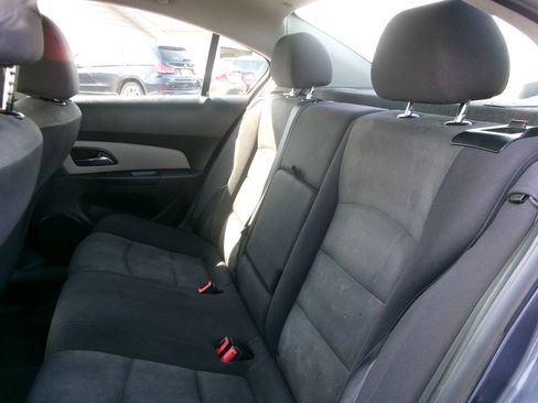 Used 2014 Chevrolet Cruze LS FWD image 17