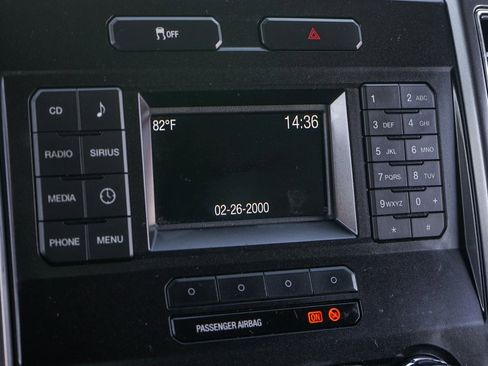 Used 2017 Ford F550 2WD Regular Cab Super Duty image 32