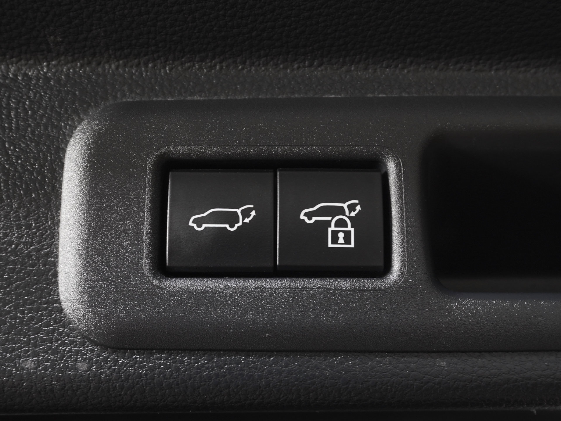 Used 2023 Toyota Sequoia TRD Pro AWD/4WD image 13