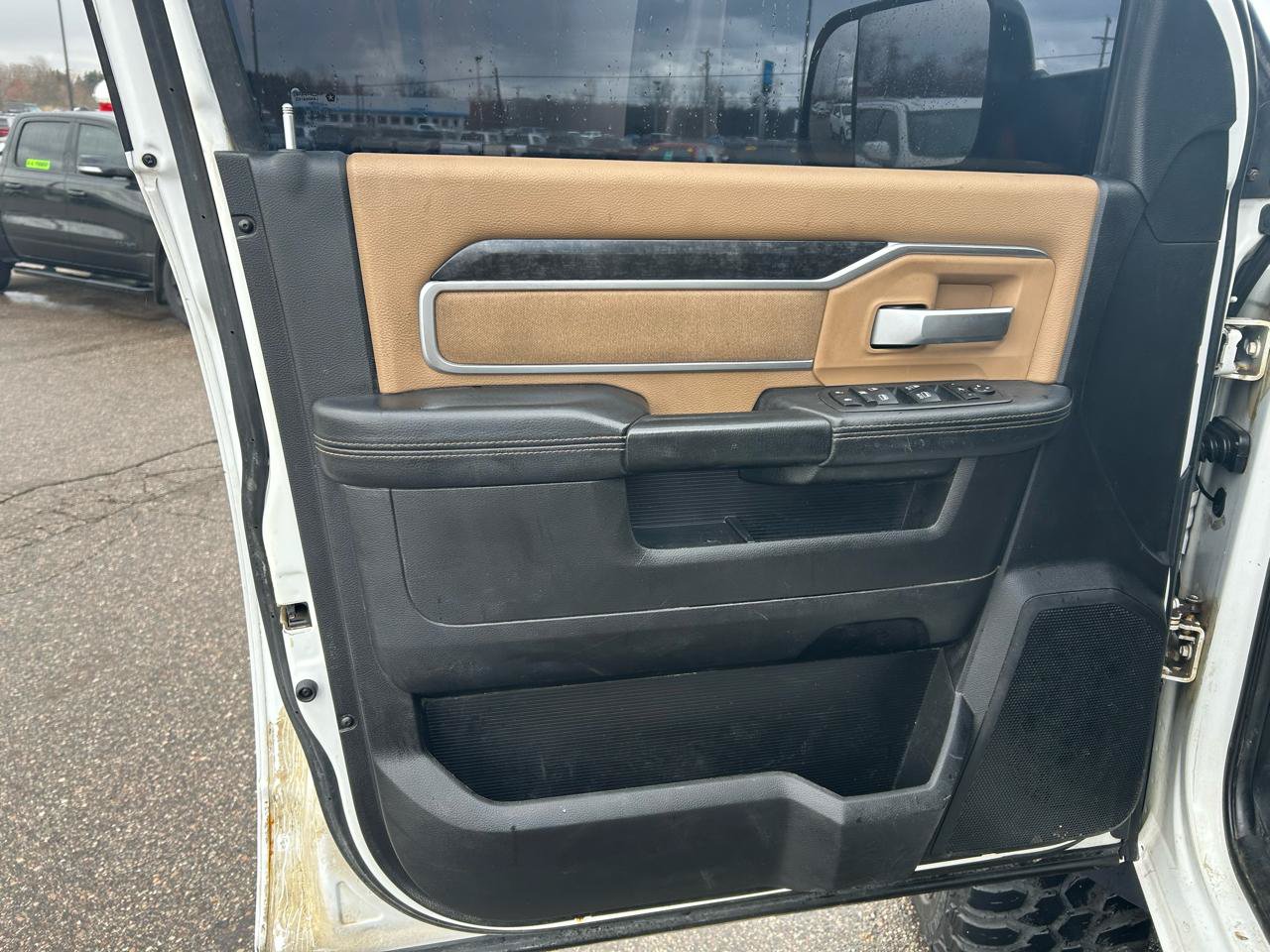 Used 2019 RAM 3500 Big Horn AWD/4WD image 17