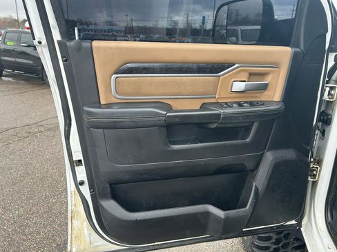 Used 2019 RAM 3500 Big Horn image 17