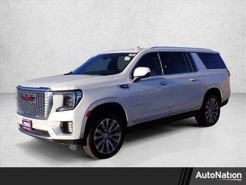Used 2022 GMC Yukon XL Denali w/ Denali Premium Package image 1