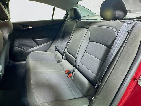 Used 2019 Chevrolet Cruze LT image 20