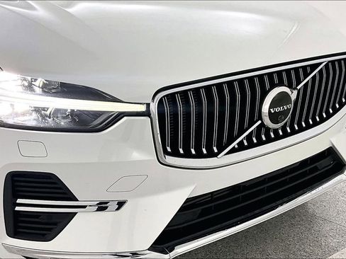Used 2023 Volvo XC60 T8 Ultimate w/ Climate Package image 34