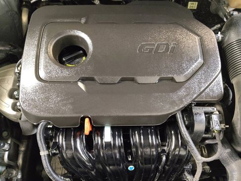 Used 2020 Kia Sportage EX w/ EX Technology Package image 30