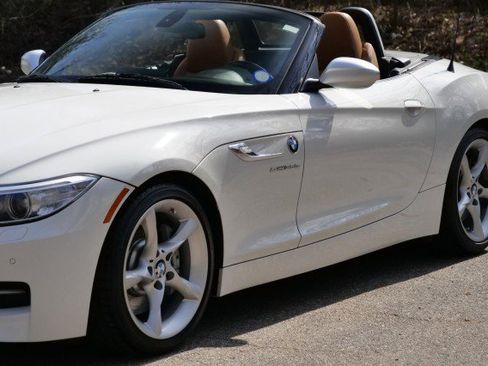 Used 2015 BMW Z4 sDrive35is image 42