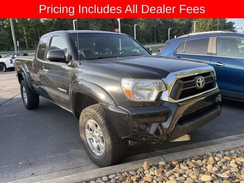 Used 2014 Toyota Tacoma PreRunner w/ SR5 Package RWD image 13