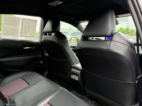 Certified 2025 Toyota Corolla XSE FWD image 18