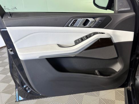 Certified 2023 BMW X5 sDrive40i w/ M Sport Package image 12