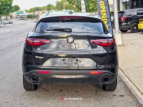Used 2022 Alfa Romeo Stelvio Sprint AWD/4WD image 6