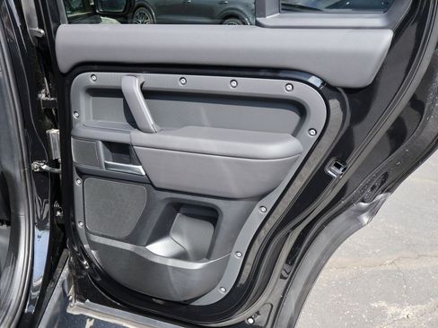 New 2026 Land Rover Defender 110 X-Dynamic SE AWD/4WD image 14