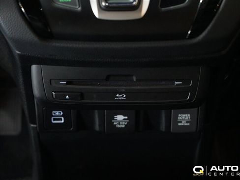 Used 2023 Honda Odyssey Touring image 19