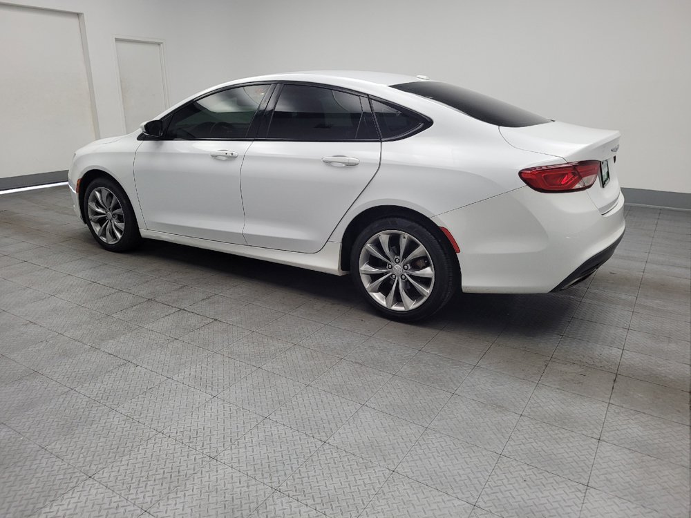 Used 2015 Chrysler 200 S w/ Comfort Group FWD image 3