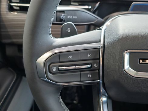 New 2025 GMC Sierra EV Denali image 16