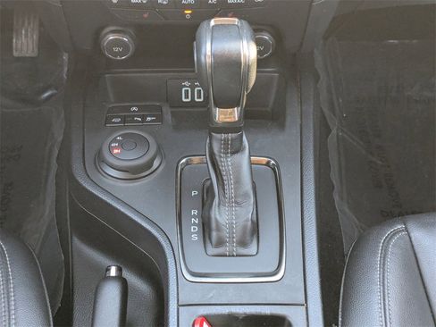 Used 2020 Ford Ranger Lariat w/ Technology Package image 17