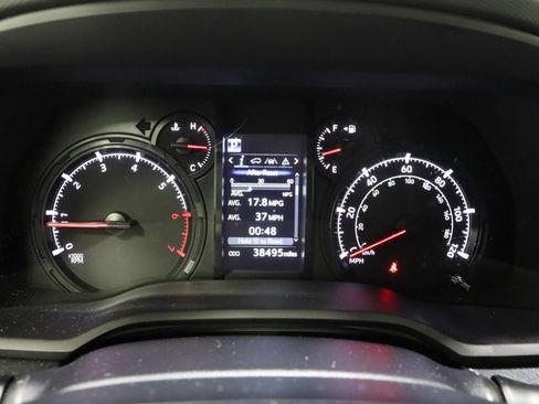 Certified 2024 Toyota 4Runner SR5 image 40