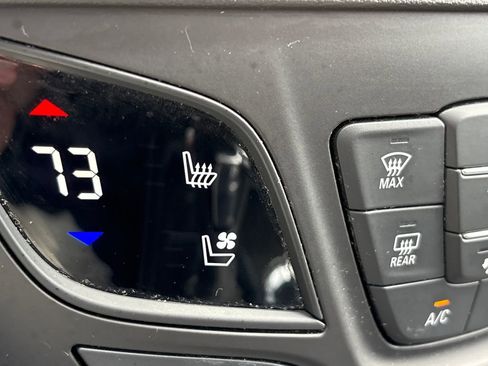 Used 2017 Buick Envision Premium AWD/4WD image 19