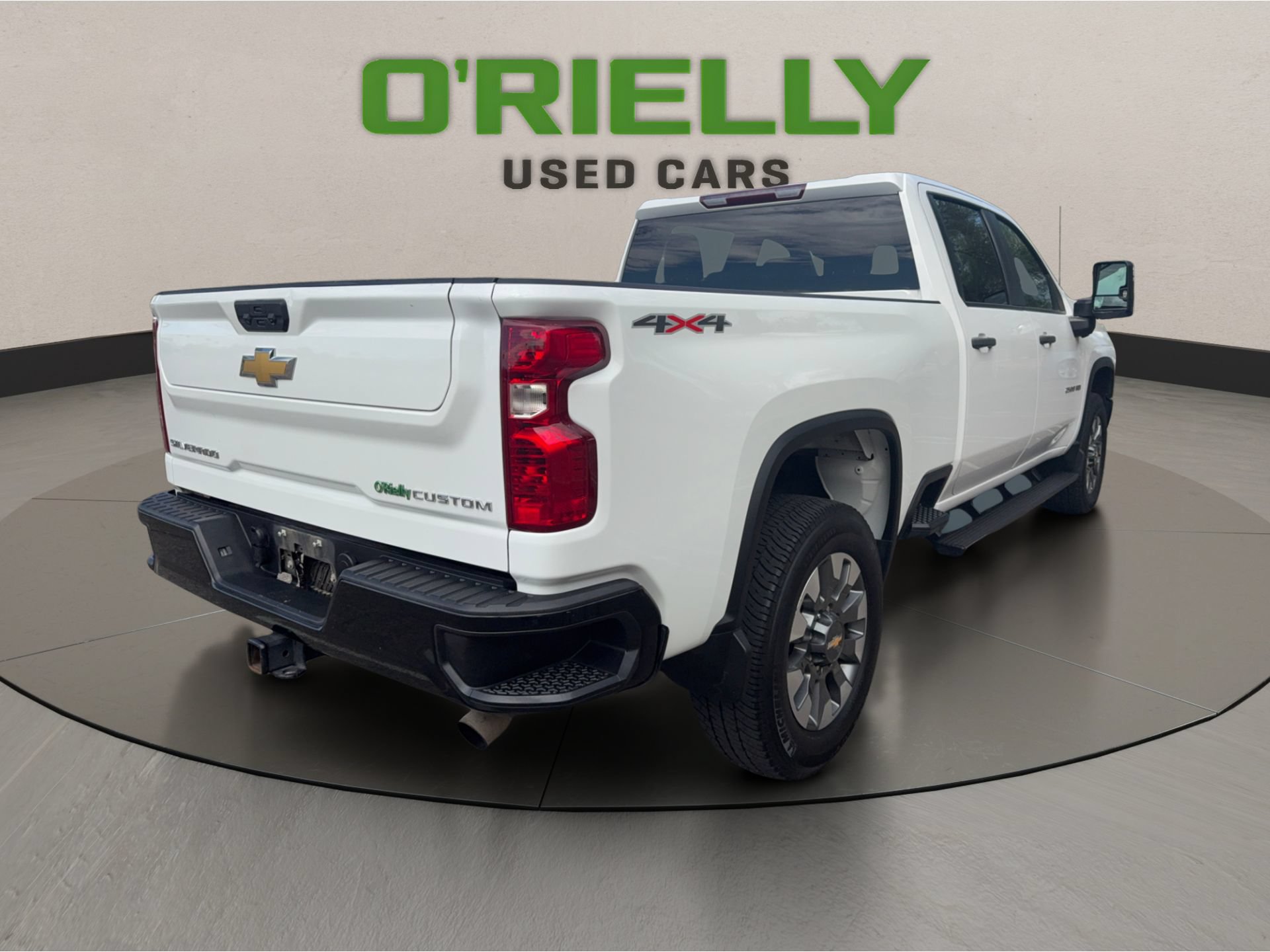 Used 2023 Chevrolet Silverado 2500 Custom w/ Custom Value Package AWD/4WD image 5