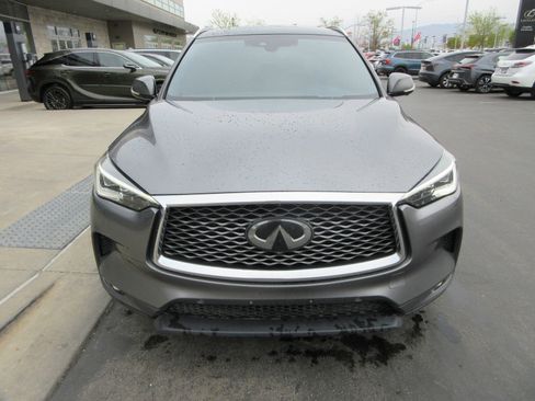 Used 2019 INFINITI QX50 Essential w/ Sensory Package image 15
