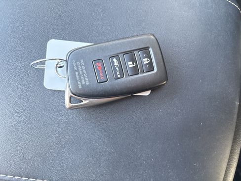 Used 2018 Lexus RX 350 AWD w/ Premium Package image 36