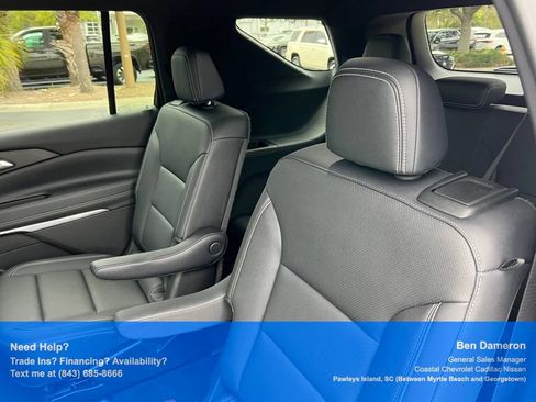 Used 2025 Chevrolet Traverse LT AWD/4WD image 18