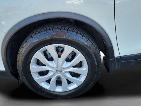 Used 2016 Nissan Rogue S image 10