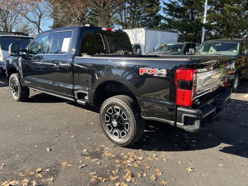 Used 2024 Ford F350 Platinum image 8