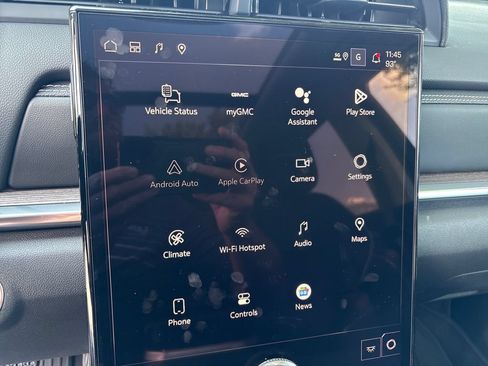 New 2026 GMC Terrain Denali w/ LPO, Floor Liner Package AWD/4WD image 30