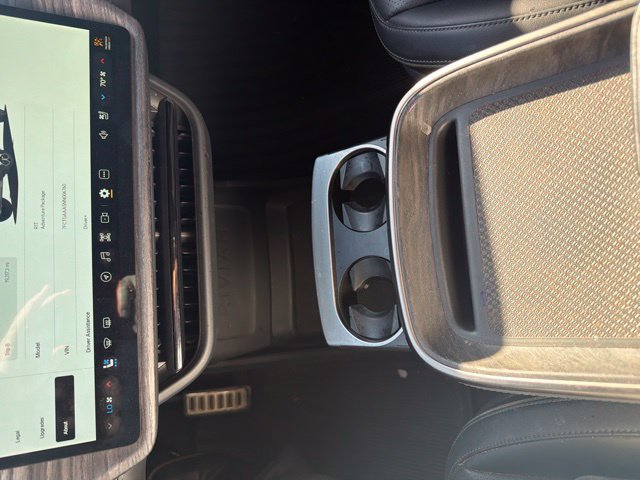 Used 2022 Rivian R1T Adventure AWD/4WD image 19