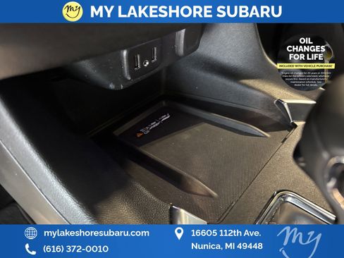 Used 2023 Chevrolet Traverse LT image 20