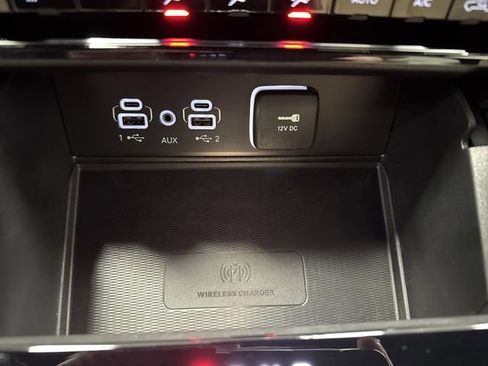 Used 2024 Jeep Grand Cherokee Limited w/ Luxury Tech Group II image 25