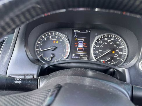 Used 2021 INFINITI Q50 Luxe image 18