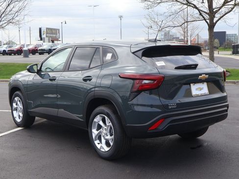 New 2026 Chevrolet Trax LS FWD image 5