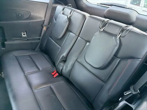 Used 2025 Ford Explorer ST image 16