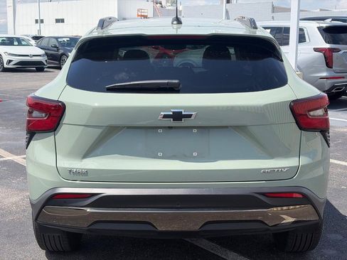 Used 2025 Chevrolet Trax ACTIV w/ Driver Confidence Package FWD image 3