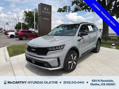 Used 2022 Kia Sorento EX w/ Panoramic Sunroof Package